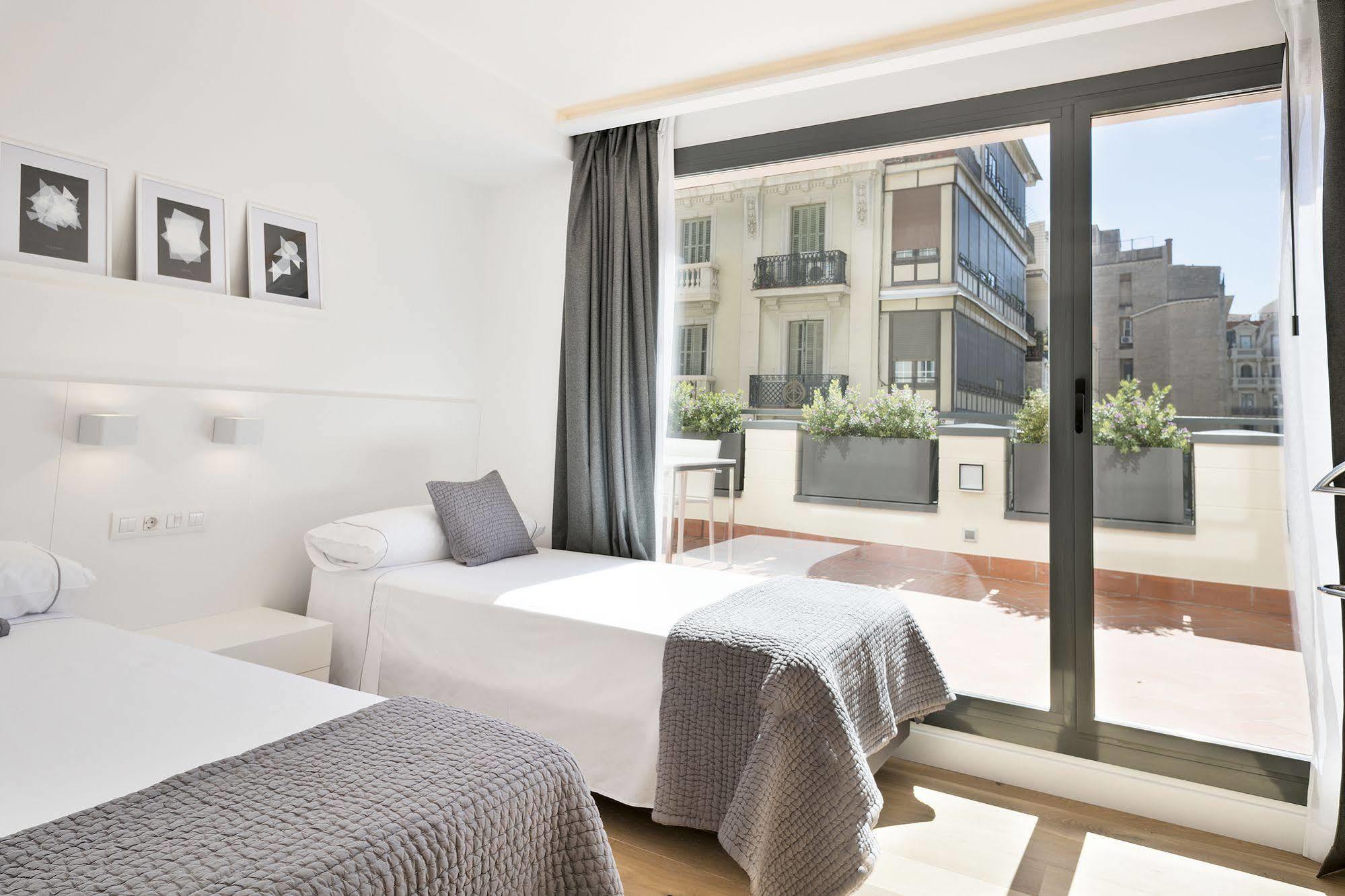 Hotel Murmuri Βαρκελώνη Εξωτερικό φωτογραφία